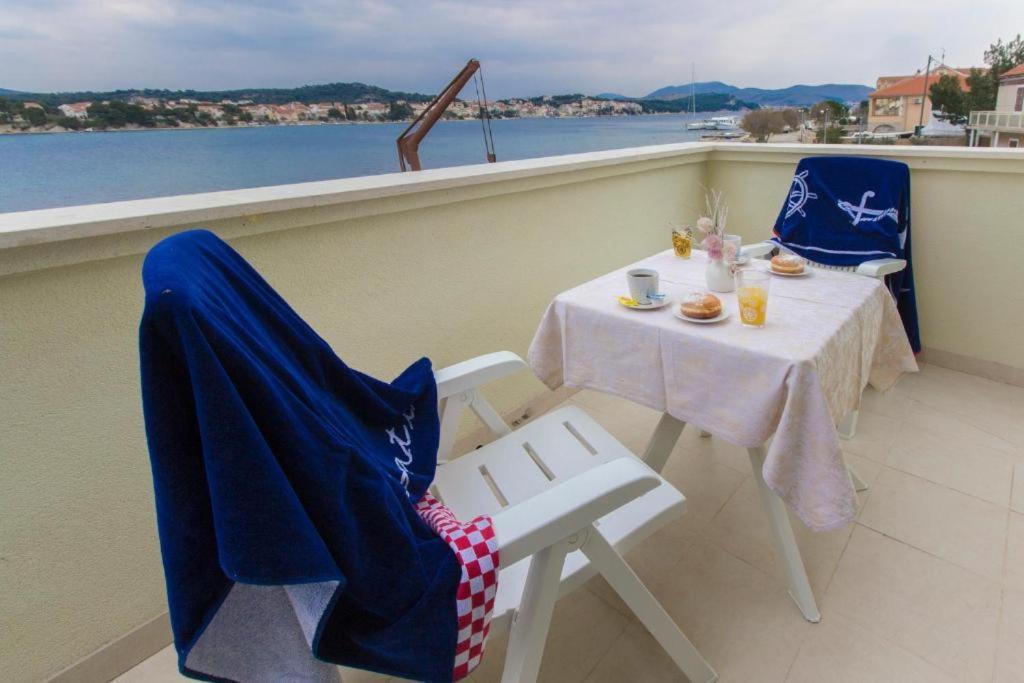 Apartamento Riva 2 Isla Isla Krapanj Exterior foto
