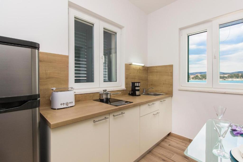 Apartamento Riva 2 Isla Isla Krapanj Exterior foto