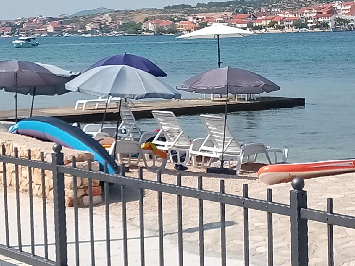 Apartamento Riva 2 Isla Isla Krapanj Exterior foto
