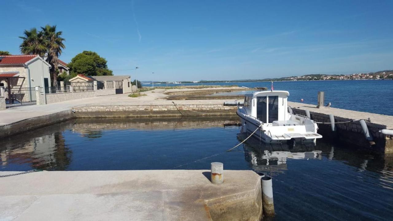 Apartamento Riva 2 Isla Isla Krapanj Exterior foto